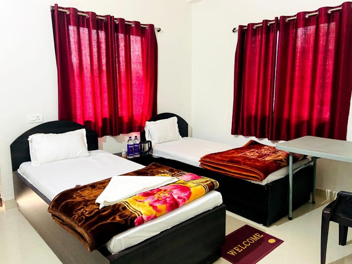 Gaurav Guest House Bodh Gaya Exterior foto