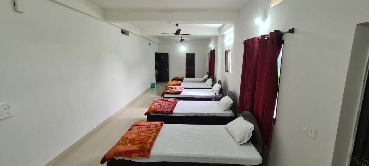 Gaurav Guest House Bodh Gaya Exterior foto